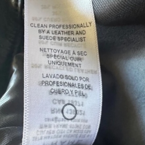 FRAME LE JANE CROP FAUX LEATHER PANTS IN NOIR - Picture 9 of 13